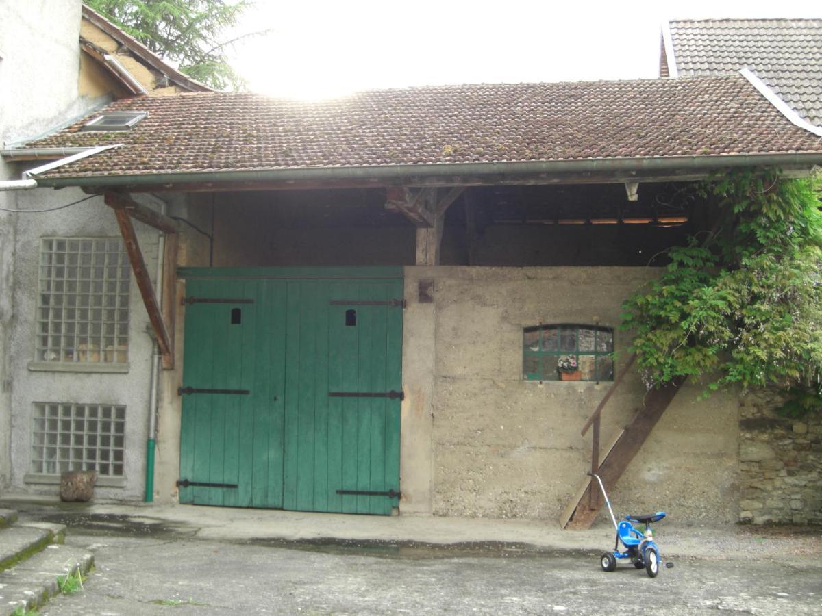 Grand Studio Et Jolies Chambres A Louer Passins Bagian luar foto